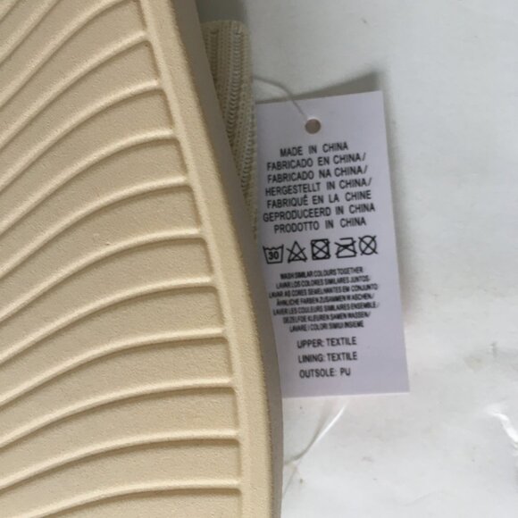 NWT Slyde Pillow Slide Women's Size 10 White Cushion Cream Sandals Slippers Spa - Picture 13 of 14